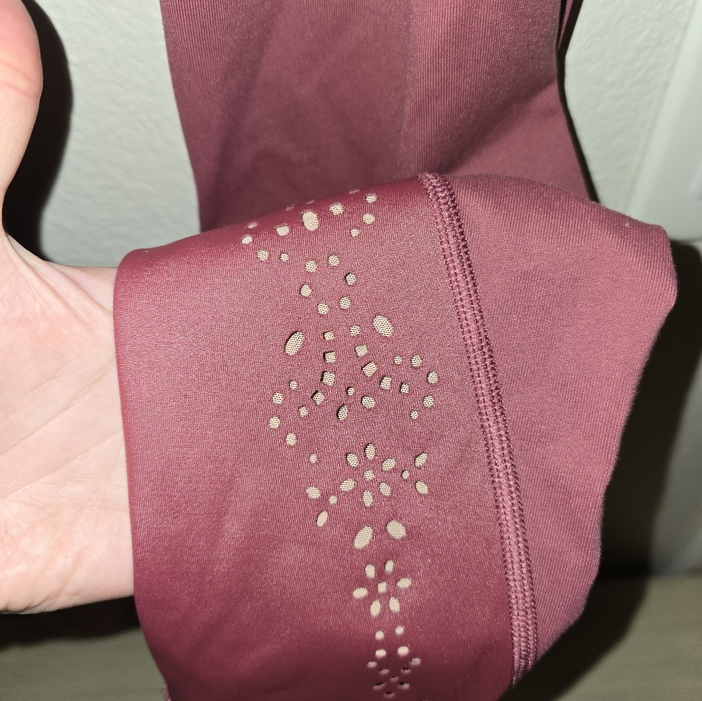 Victoria Secret Knockout Leggings Size Small - Picture 4 of 4